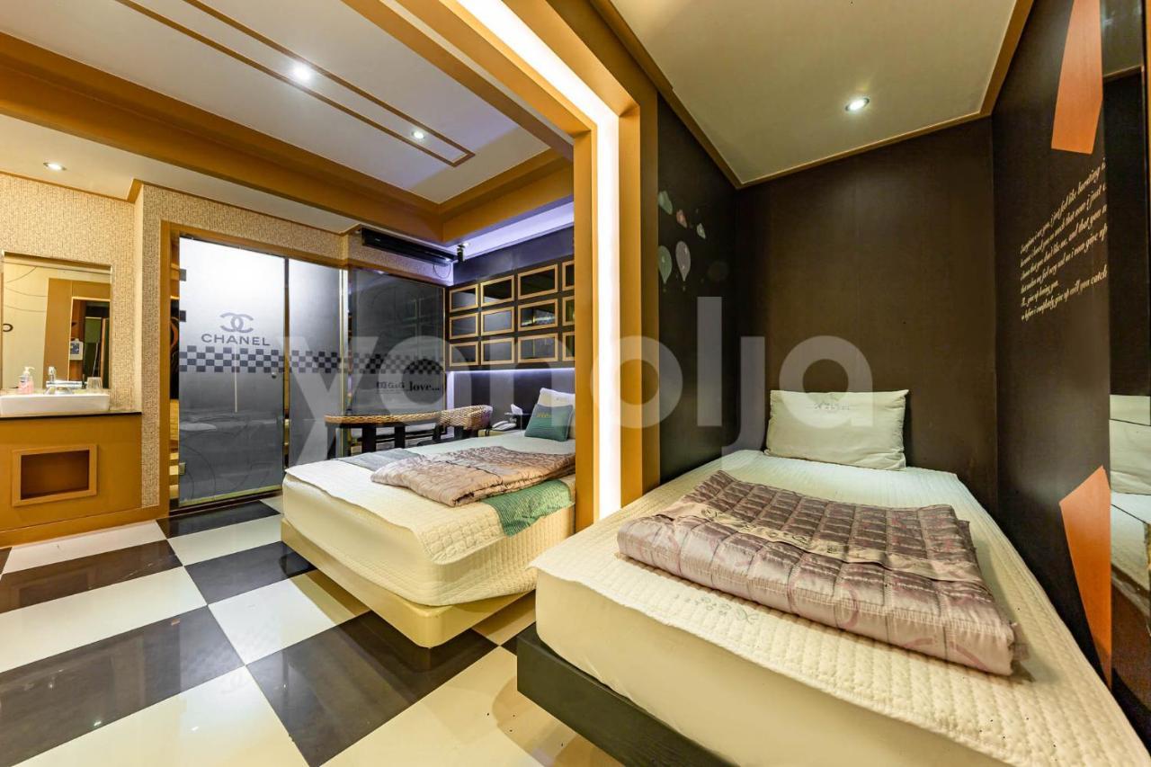 Jinju Gng Motel Екстериор снимка